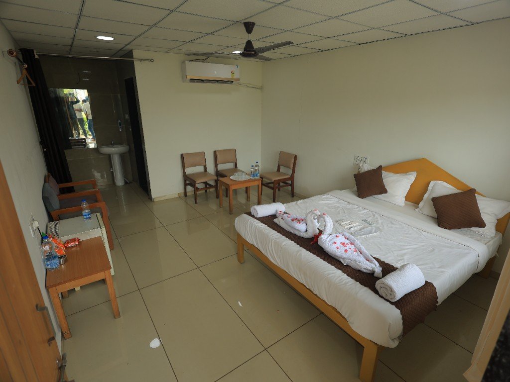 Deluxe Dual Sharing Cottage